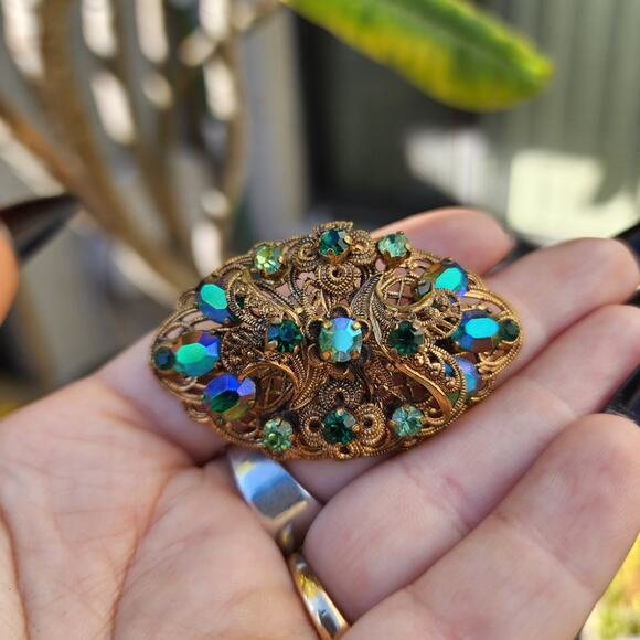Vtg Made Germany Brooch Green Glass AB Rhinestone Gold Tone Filigree Pre 1949 - Picture 9 of 12